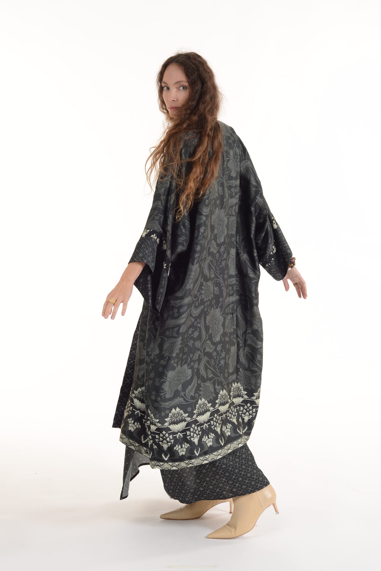 Maxi Kimono- Grey Border - Lara Rosnovsky