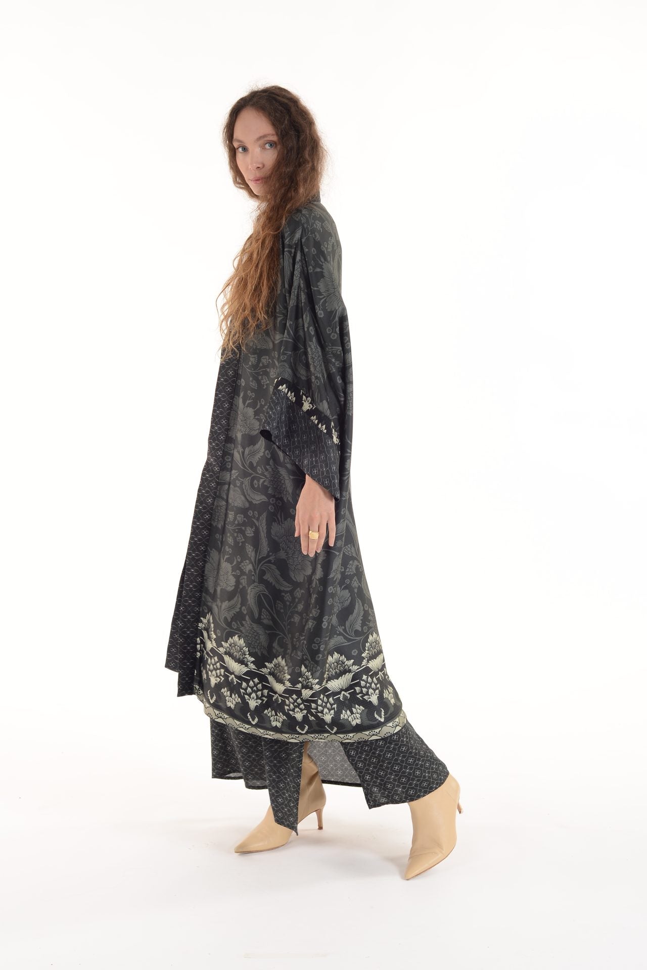 Maxi Kimono- Grey Border - Lara Rosnovsky