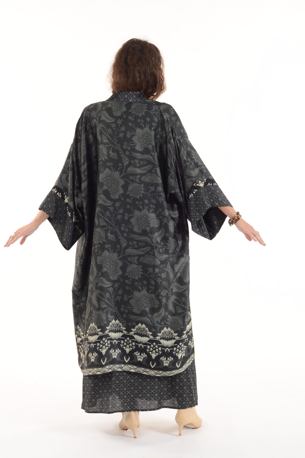 Maxi Kimono- Grey Border - Lara Rosnovsky