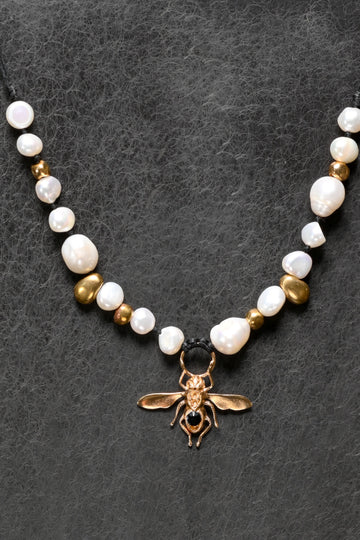 Fly Pearl Necklace
